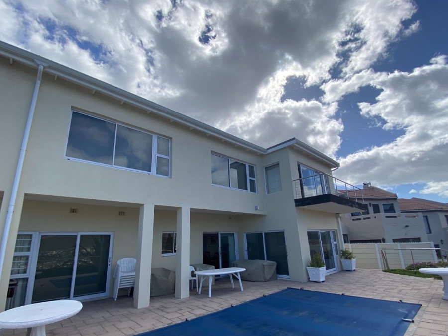 To Let 4 Bedroom Property for Rent in Fish Hoek Western Cape